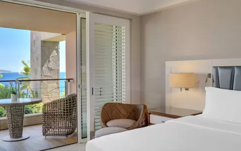 CARESSE HOTEL - ONE BEDROOM SUITE BEDROOM CARESSE HOTEL - ONE BEDROOM SUITE BEDROOM